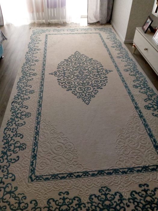 Продам ковер и шторы