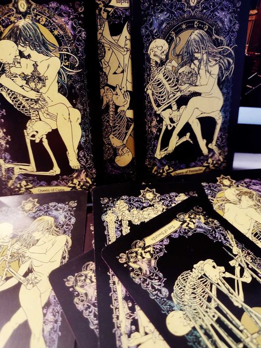 Таро. The wandering spirit tarot и Horror Tarot