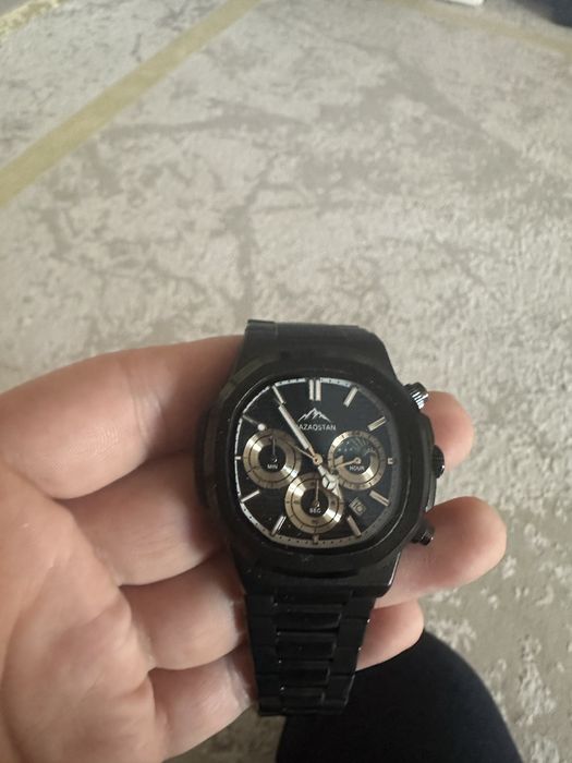 Часы, Tau qazaqstan