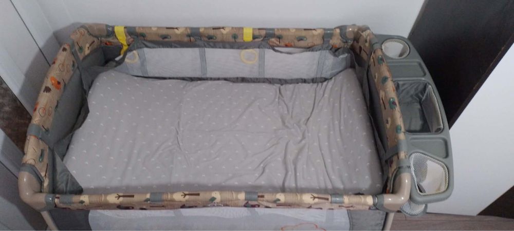 Vând  patut  krausman .