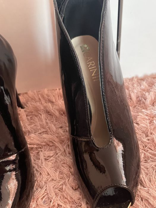 Дамски обувки на ток, токчета черни златни