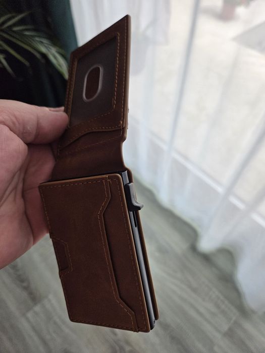 Portofel minimalist slim / suport de cardurI