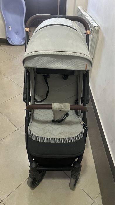 Продам коляску почти новую