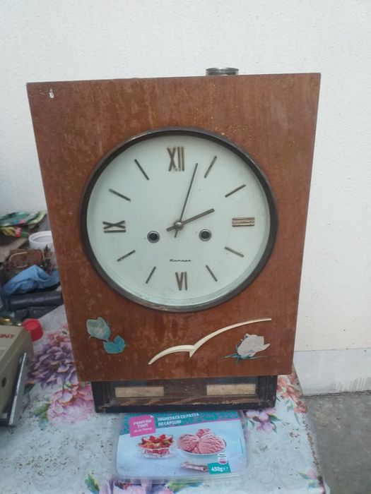 Ceas de perete cu pendul urss