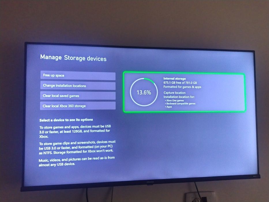 Xbox One 1TB + Controller + Jocuri pe Disc – Stare Foarte Buna