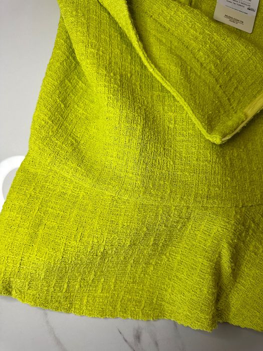 Дамска пола букле нова Mudo