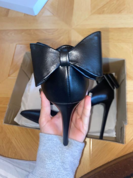 pantofi negri stiletto din piele naturală cu fundă