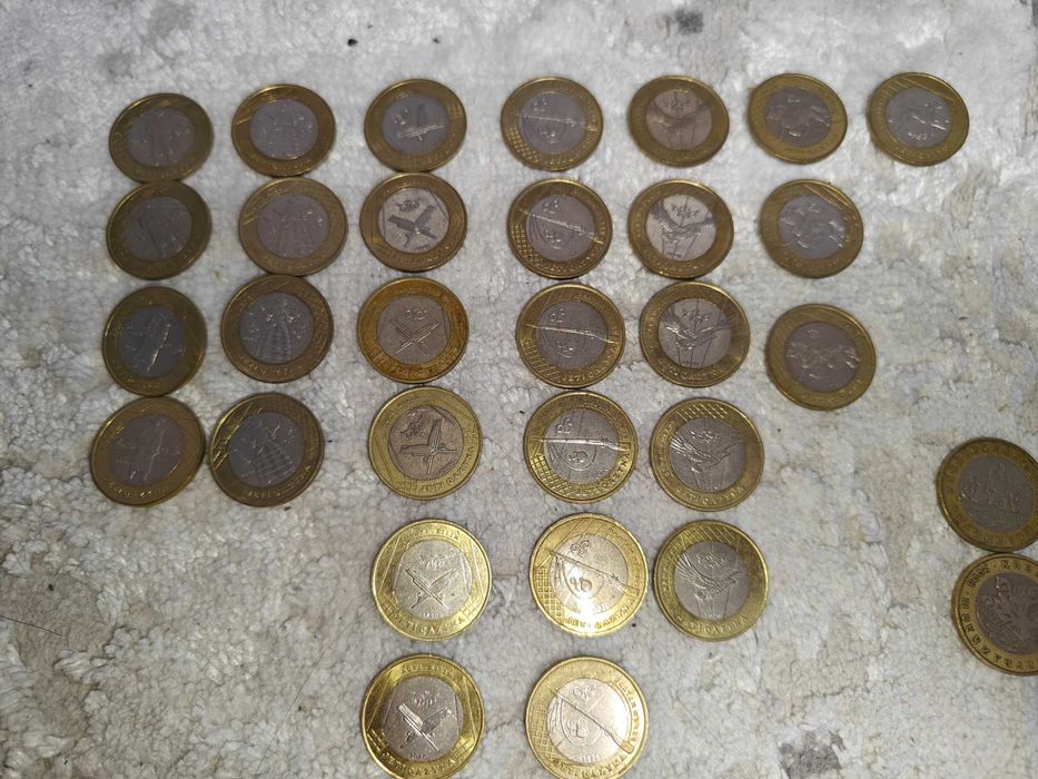Монеты  разные ,