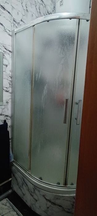 Продам душевую кабину