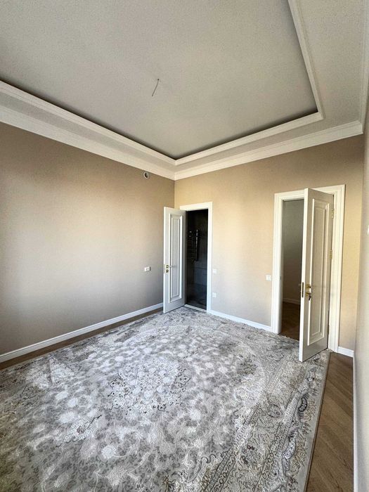 Шошилинч 4 та  Коттедж сотилади Таунхаус 5 хонали Ипакчилик лимон мах