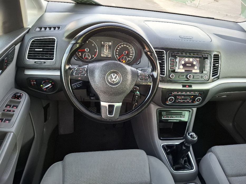 VOLKSWAGEN Sharan 2012 — imagine 5