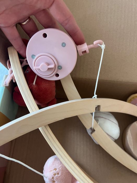 Дървена музикална въртележка за легло за бебе Little Dutch Нова