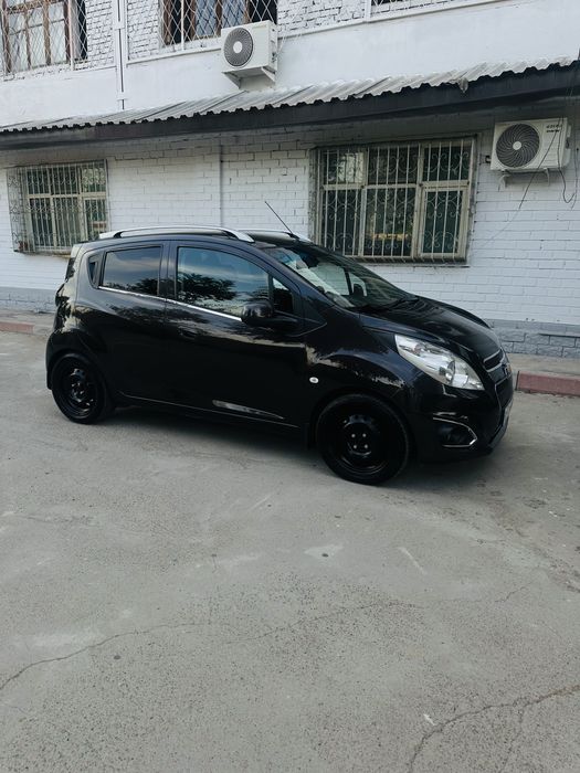 Chevrolet Spark 2017 AT | 1.25 | 173 000 км | Состояние хорошее