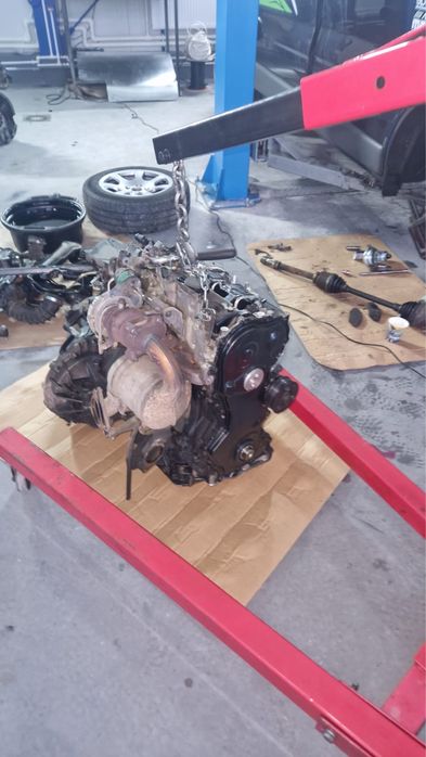 Motor, injectoare, chiuloasa opel vivaro 2.0 diesel euro 4