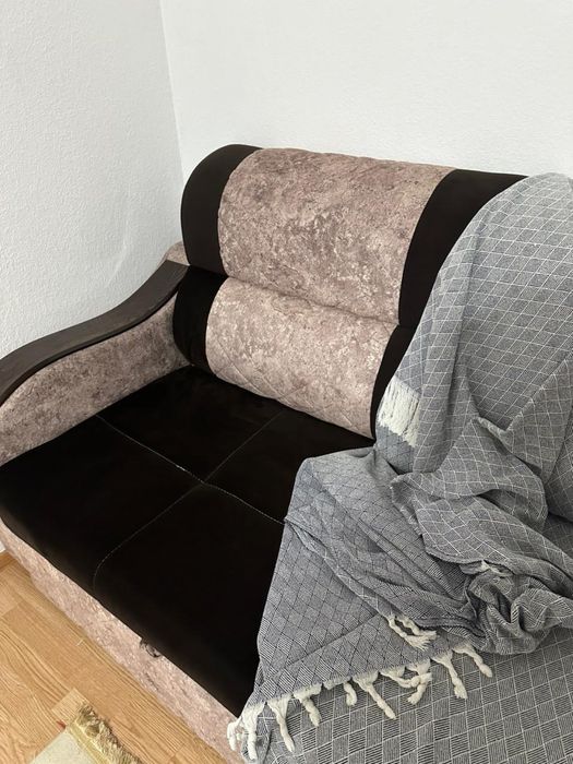 Продается диван в отличном состоянии