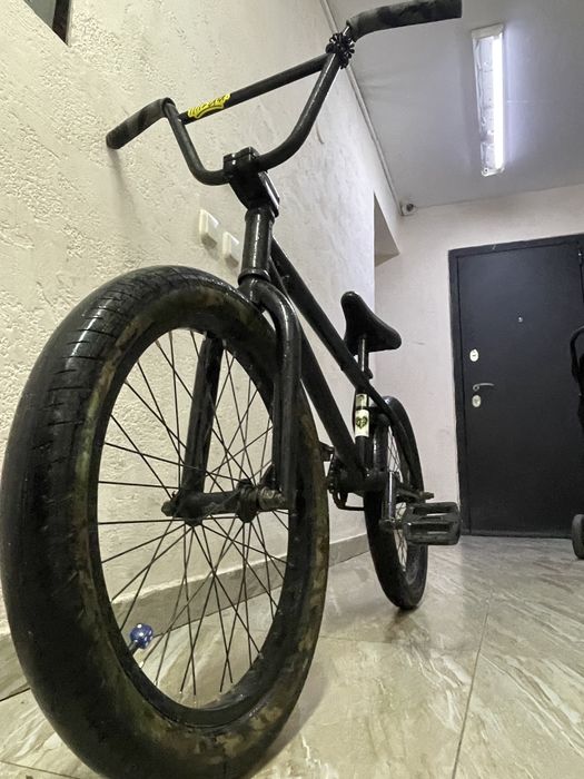 Велосипед BMX трюковой