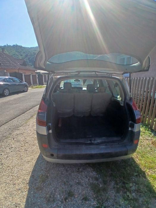 RENAULT 4 2006 — imagine 3