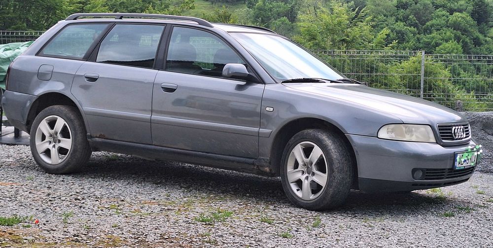AUDI A4 Avant 2000 — imagine 2