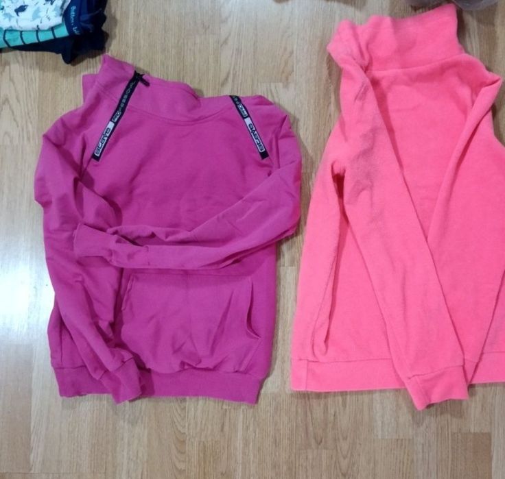 Отдам даром подростковые/женские кофточки р-р 40-42