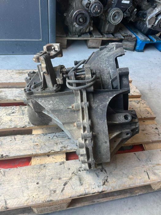 Скоростна Кутия FORD TRANSIT 2.2D 100к.с. 07г.-Ръчна 5ск.