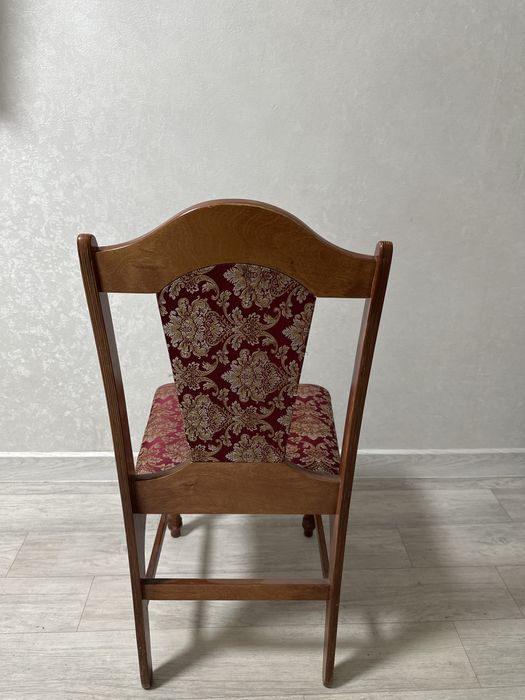 Стулья б/у 5000.