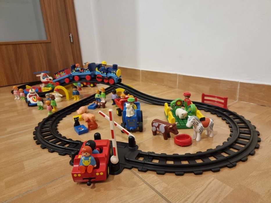 Tren Playmobil set mare cu masini, accesorii, oameni