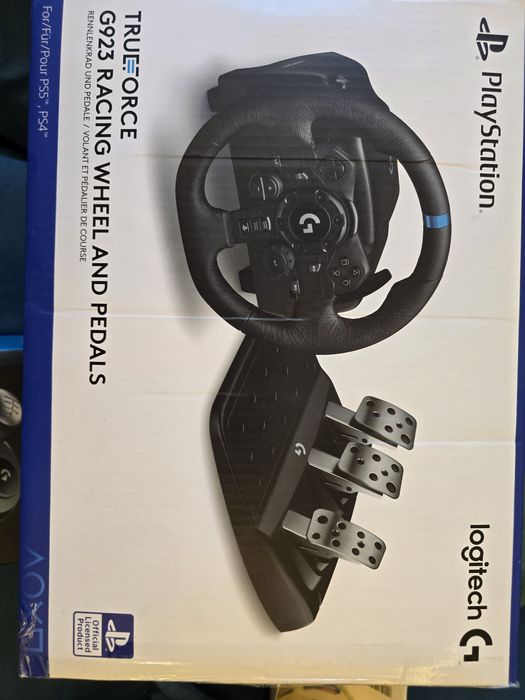 Logitech G923 PlayStation și suport metalic
