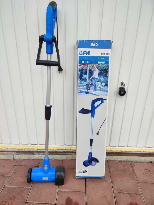 Distrugător buruieni  între rosturi pavaje