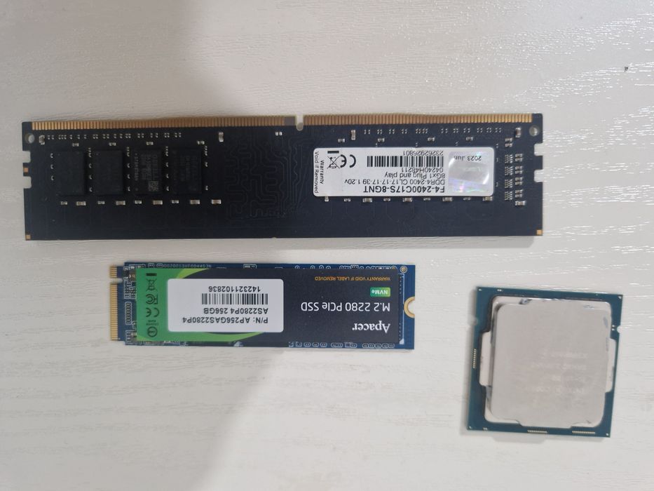 Core i5 10400 + SSD 256 + Ram 8gb