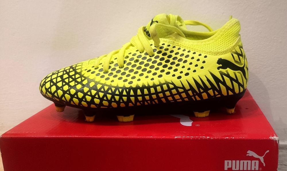 Детски футболни Калеври Puma 33 номер
