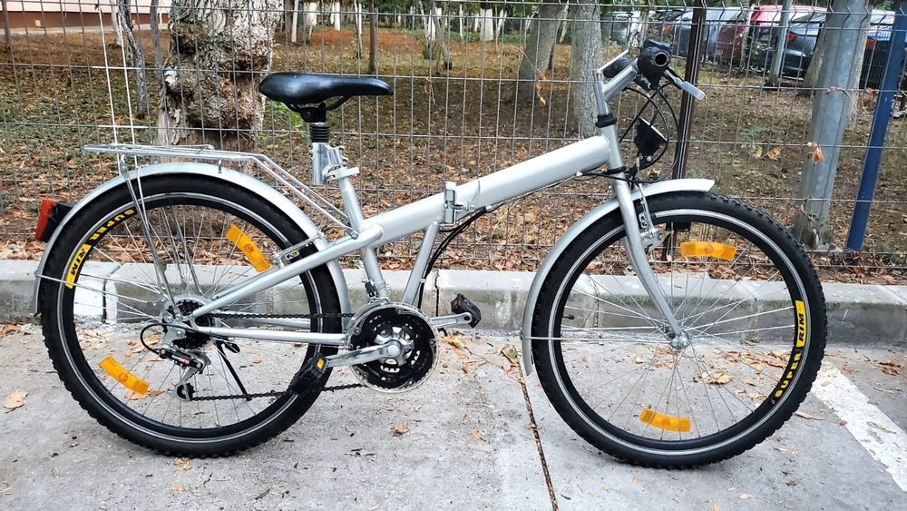Bicicleta pliabila, putin folosita, 3 ambreaje, 18 viteze