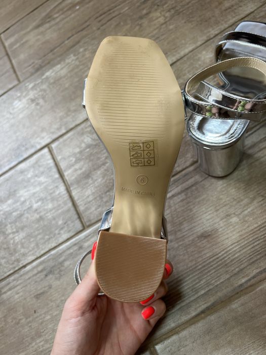 Сандали на ток Be Mine