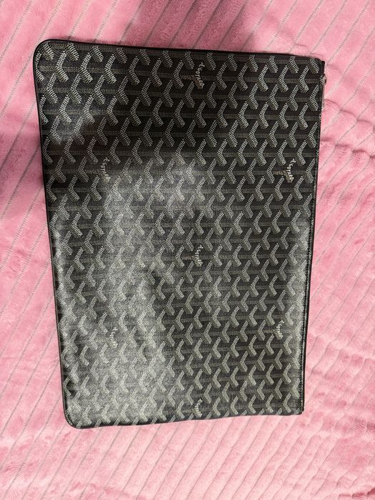 Goyard Pouch Black