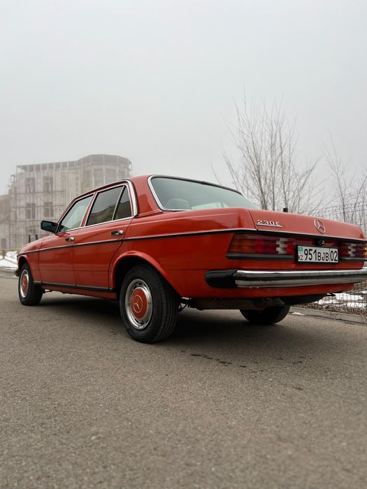 Mercedes Benz E230