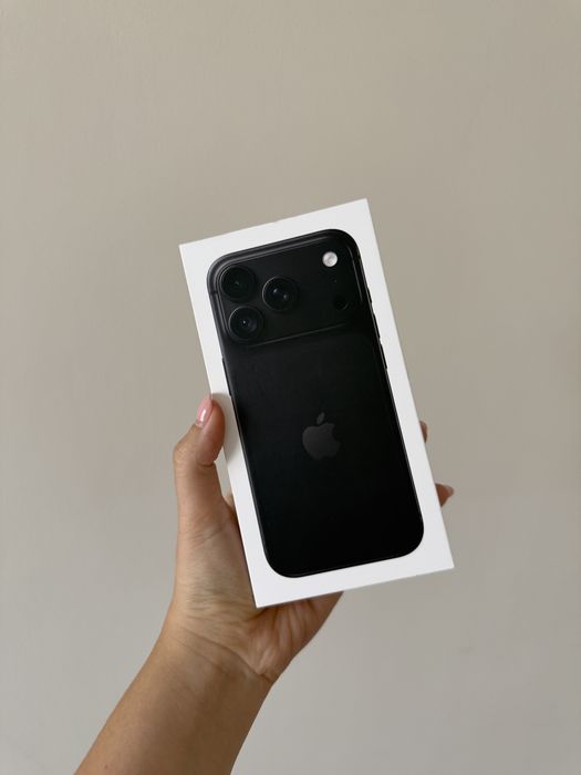 Айфон Iphone 18 pro черный 256гб