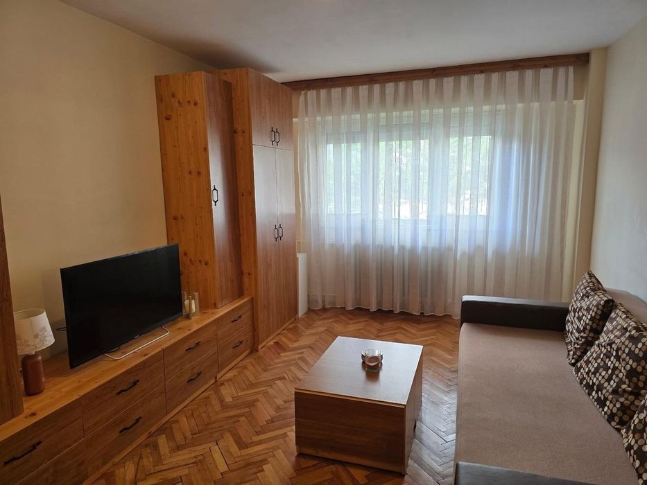 Inchiriez apartament cu 3 camere Calea Aradului