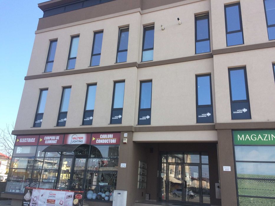 Proprietar, inchiriez birou 92 mp in Dumbravita langa DM si Sinsay