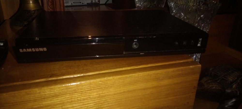 Продается два DVD player.