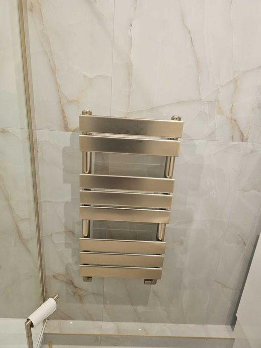 4х Дизайнерска лира за баня 80 х 50 см златна, плоска