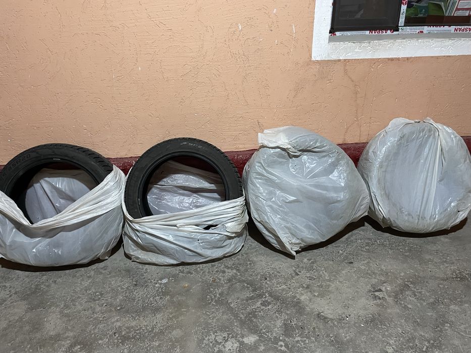 ШИны зимние R20