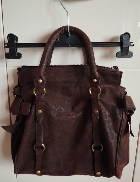 Кафява дамска чанта