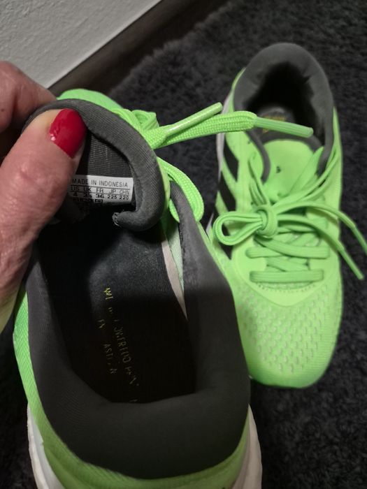 Adidas красиви маратонки