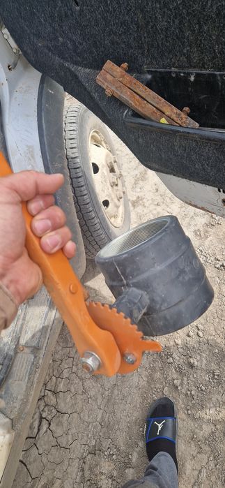 Продам задвижку лепесток