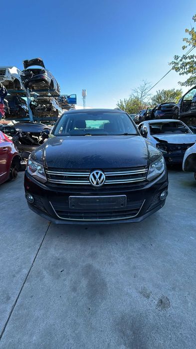 Dezmembrez Volkswagen Tiguan an 2011 2.0 diesel cod motor CFF