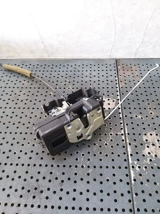 Broasca usa stanga fata opel antara a l07
