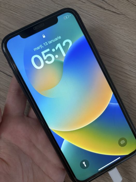 Iphone 11 fara defecte