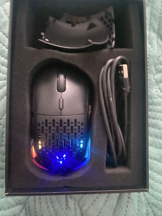 Продаю игровую мышь ardor phantom pro v2