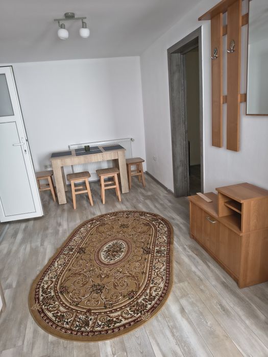 Închiriez apartament cu 2 camere -Sibiu , Piata Cluj