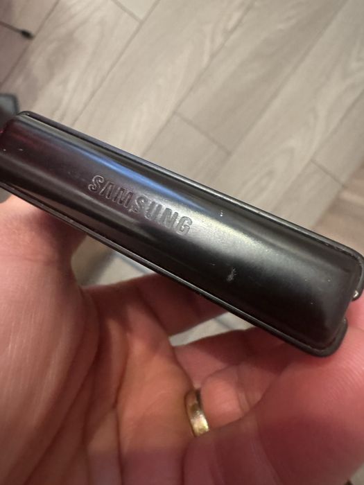 Samsung galaxy z  flip 3 ecran spart