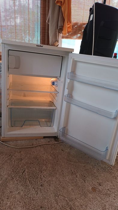 Хладилник с камера